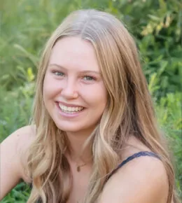 Olivia Redmon Headshot 2025 Scholarship Winner